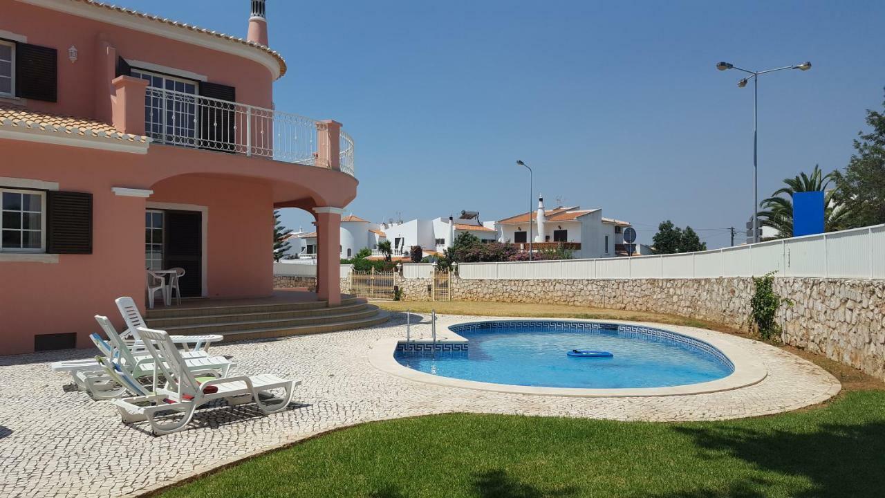 Saraiva'S Guest House Лагос Екстериор снимка