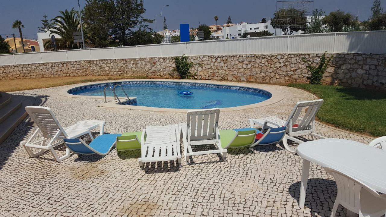 Saraiva'S Guest House Лагос Екстериор снимка