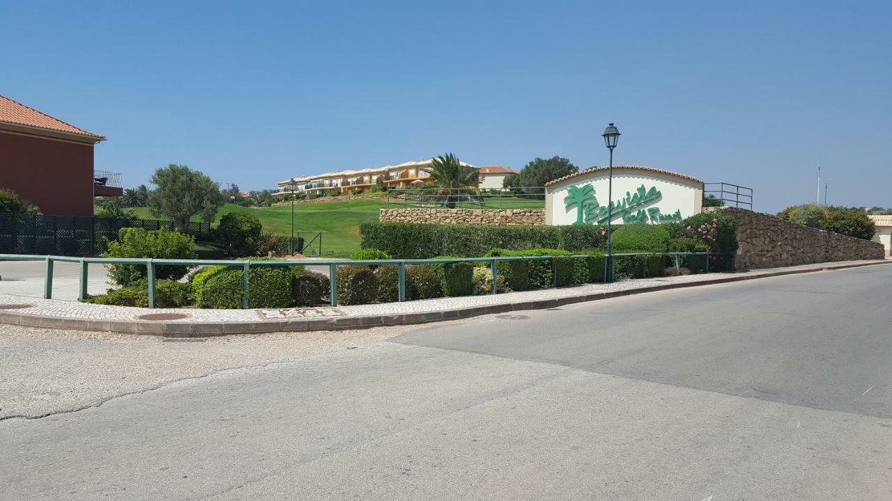 Saraiva'S Guest House Лагос Екстериор снимка